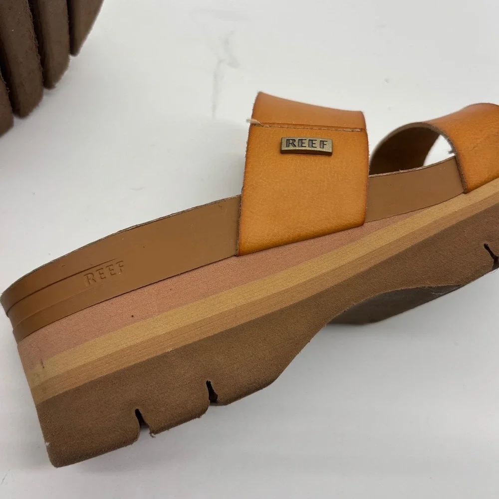 Reef Cushion Vista Hi 2.5 Tan Platform Slide Sandals Womens 7